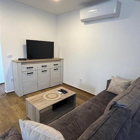 Apartments Two Olives Kotor Luaran gambar