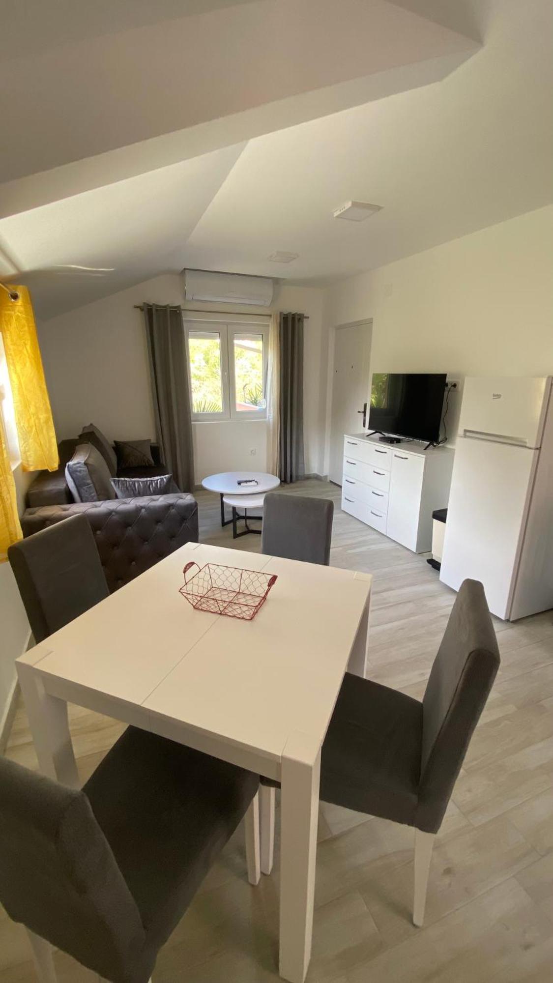 Apartments Two Olives Kotor Luaran gambar