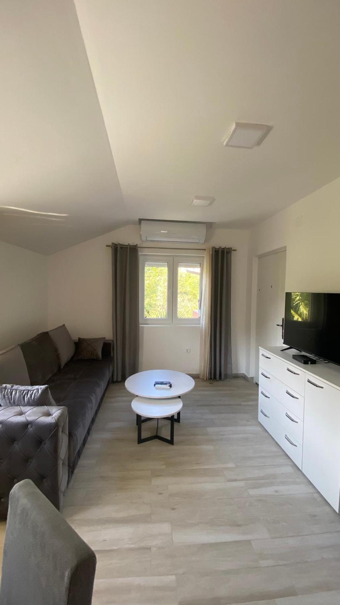 Apartments Two Olives Kotor Luaran gambar